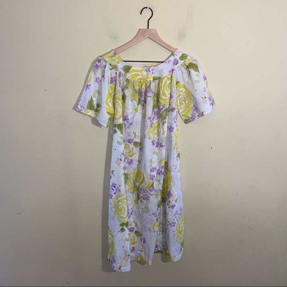 VNTG 1960s floral night gown size large - Picture 4 of 6